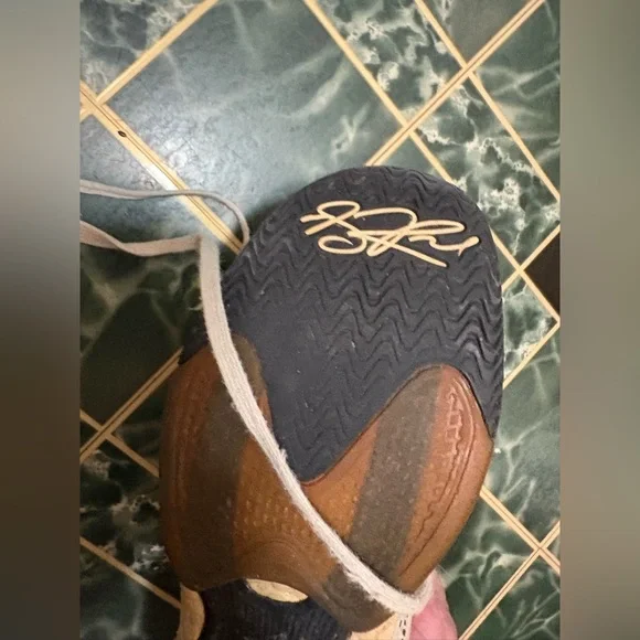 DRose 773 Basketball Shoes Cream color. Men’s Size: 10.5 - Picture 12 of 12